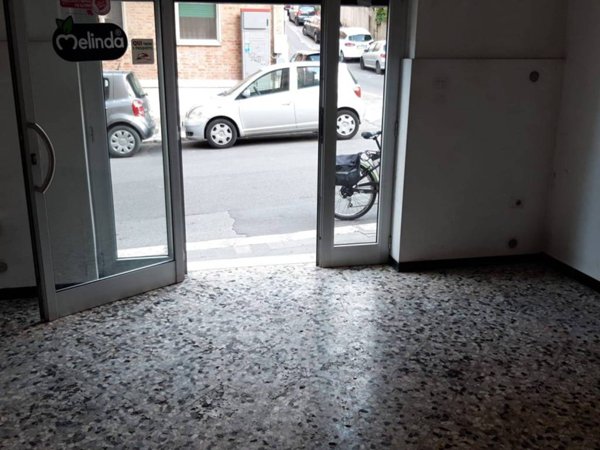 negozio in affitto a Matera in zona Rione Lanera