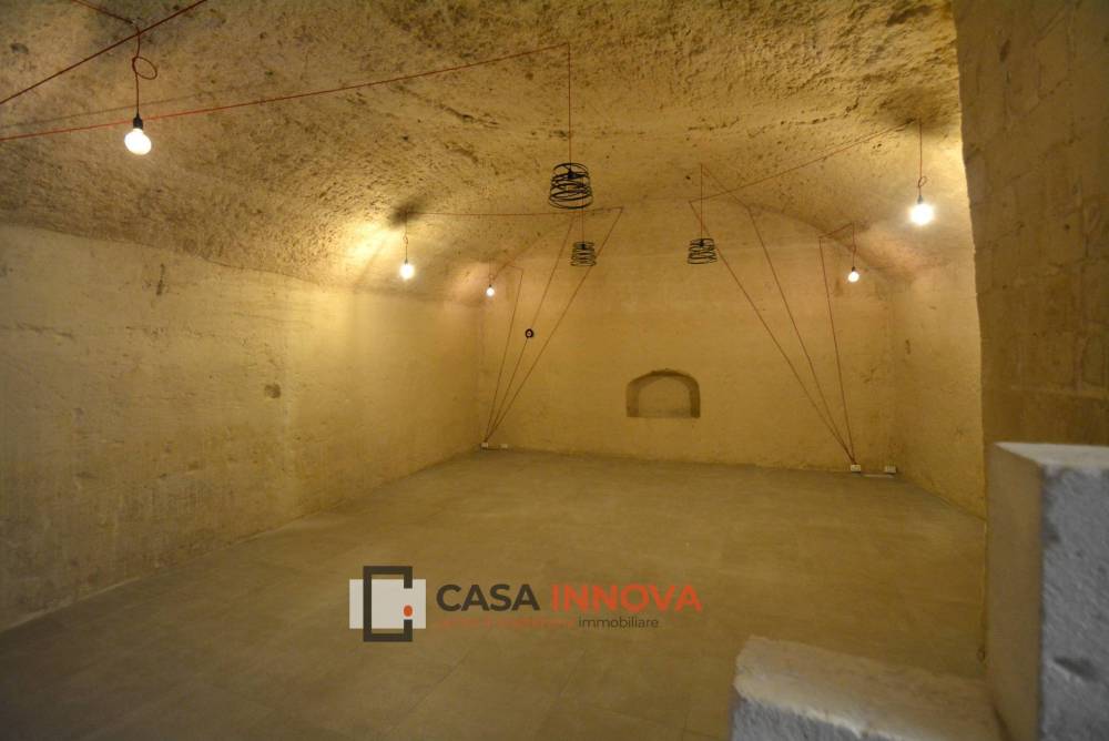 locale commerciale in affitto a Matera