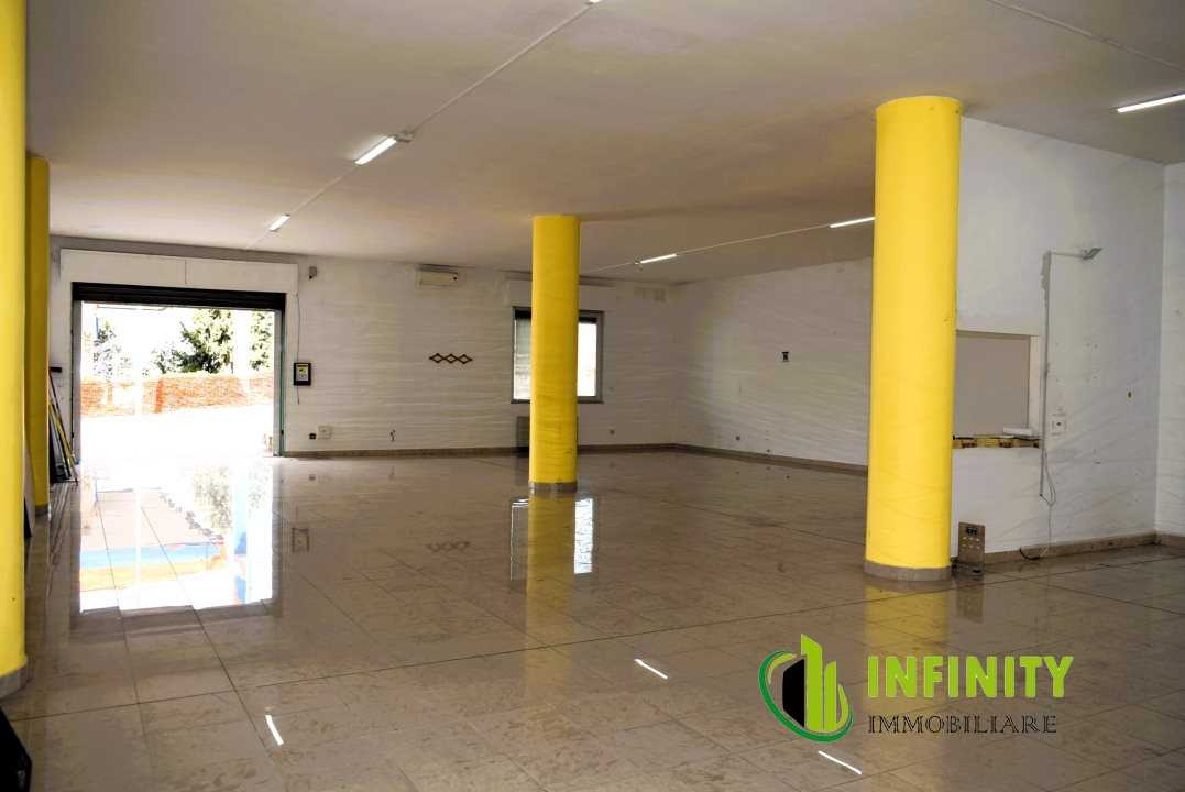 locale commerciale in affitto a Matera