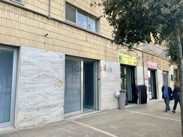 locale commerciale in affitto a Matera in zona Rione Piccianello