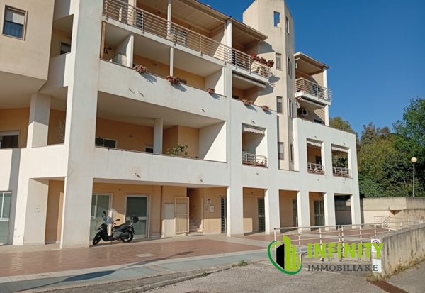 locale commerciale in affitto a Matera