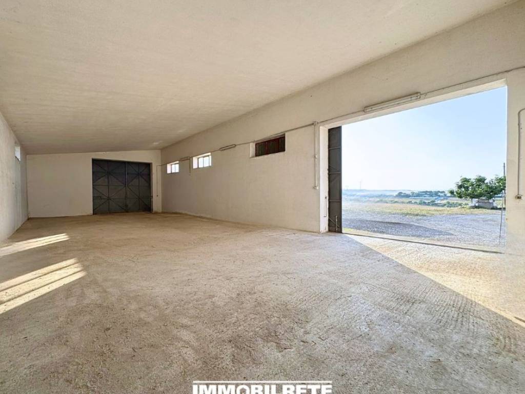 locale commerciale in affitto a Matera in zona Centro Città