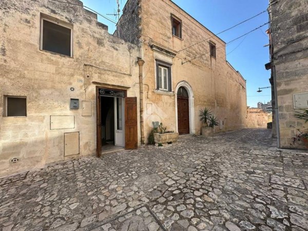 appartamento in affitto a Matera