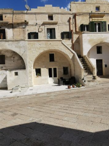 locale commerciale in affitto a Matera