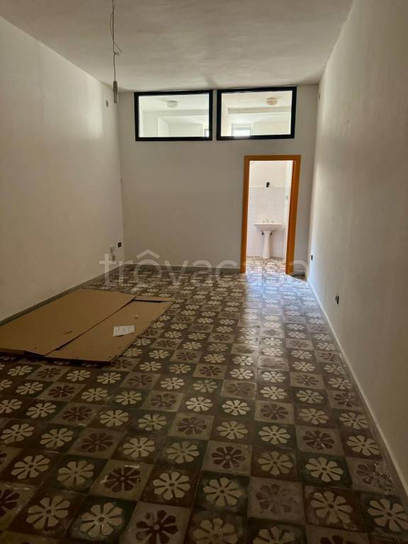 locale commerciale in affitto a Matera