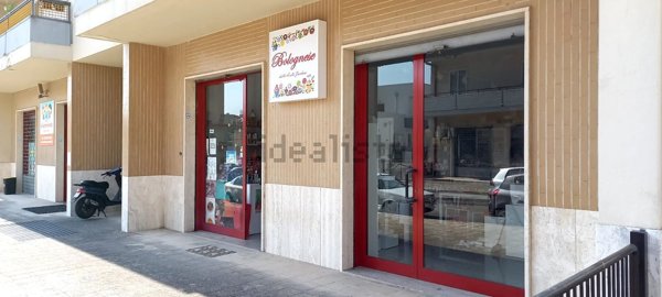 locale commerciale in affitto a Matera in zona Rione Spine Bianche