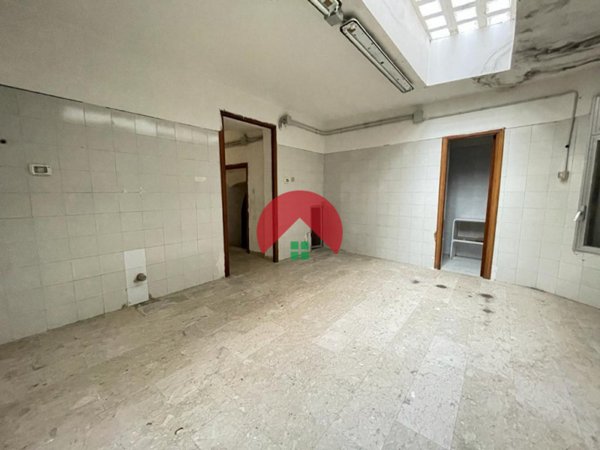 negozio in affitto a Matera in zona Centro Città