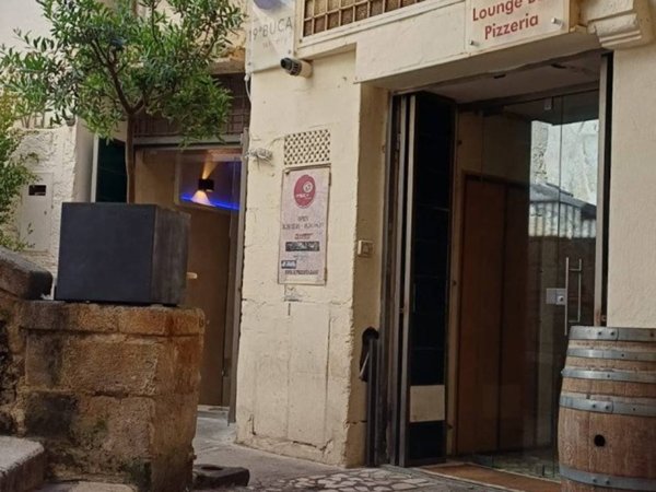 negozio in affitto a Matera
