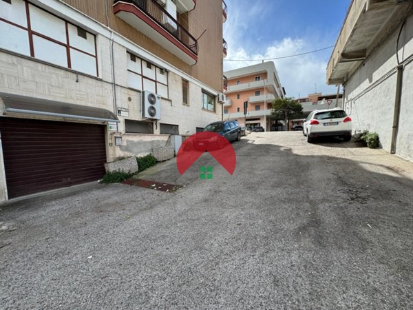 locale commerciale in affitto a Matera in zona Rione Piccianello