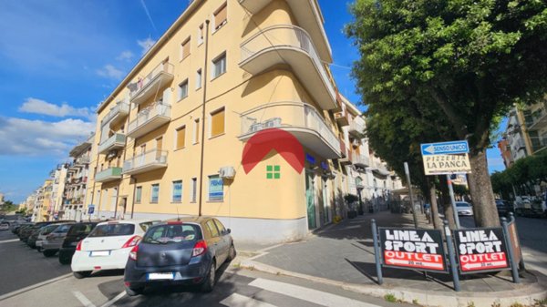 locale commerciale in affitto a Matera