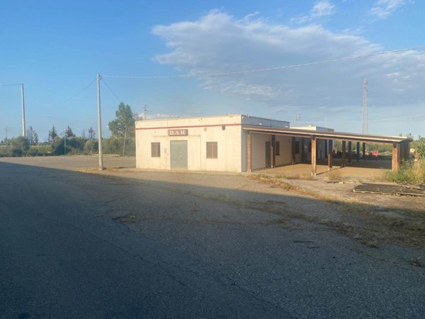 negozio in affitto a Nova Siri