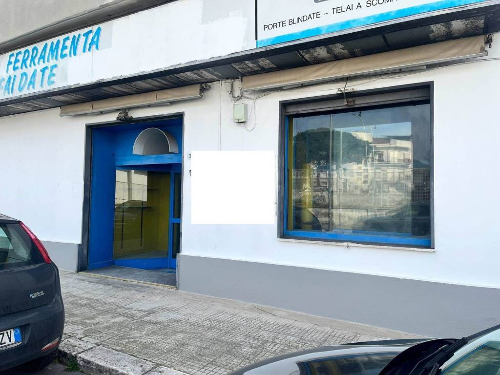 negozio in affitto a Policoro