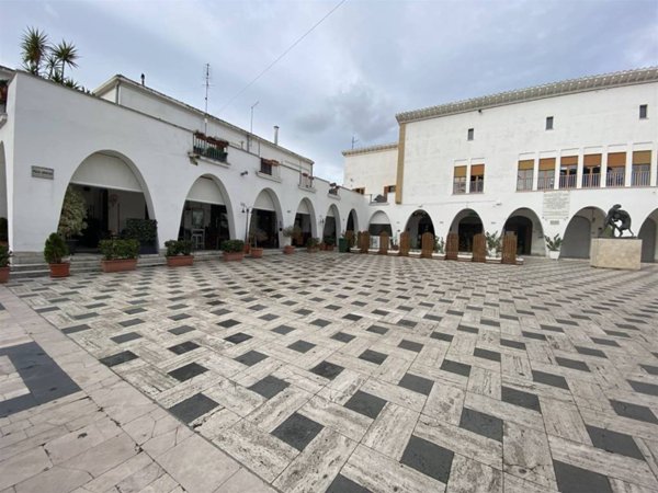 negozio in affitto a Policoro