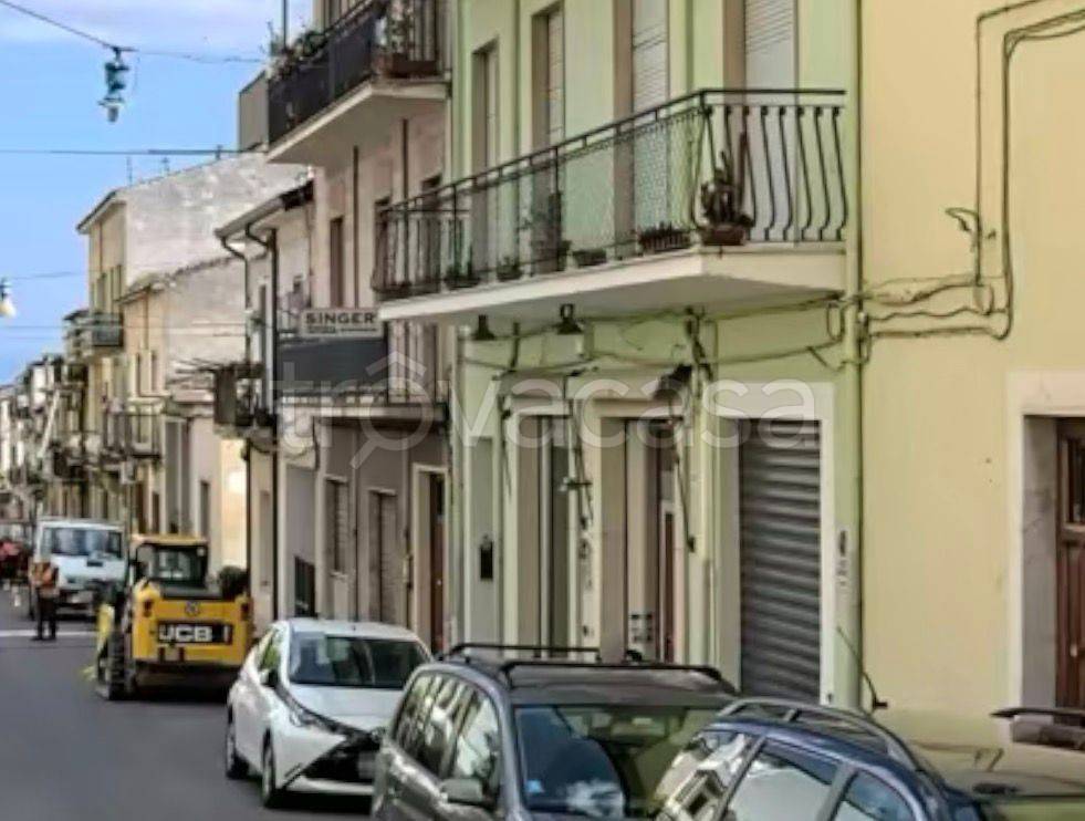 negozio in affitto a Castrovillari