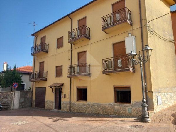 casa indipendente in vendita a Cerisano