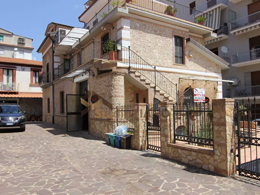 locale commerciale in affitto a Cosenza in zona Cosenza Vecchia