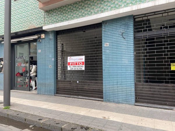 negozio in affitto a Cosenza in zona Cosenza Vecchia