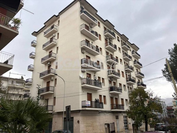 ufficio in affitto a Cosenza in zona Panebianco