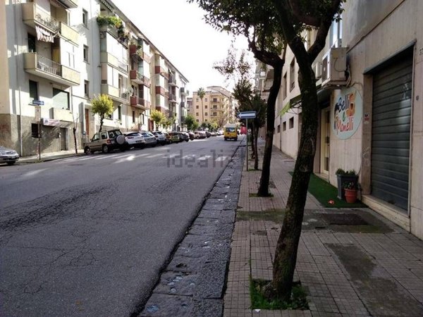 locale commerciale in affitto a Cosenza