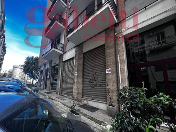 negozio in affitto a Cosenza