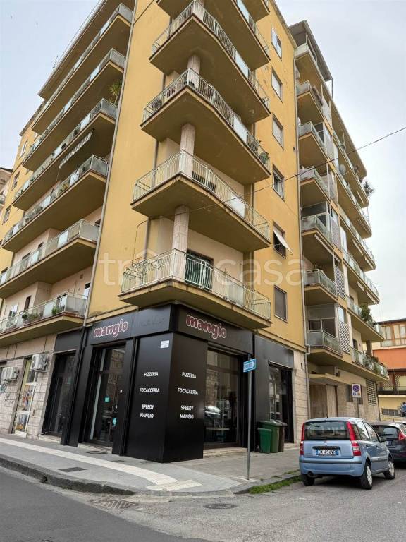 locale commerciale in affitto a Cosenza