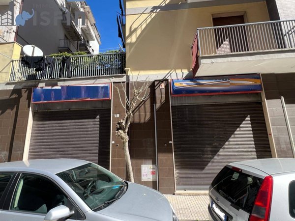 locale commerciale in affitto a Cosenza in zona Cosenza Vecchia