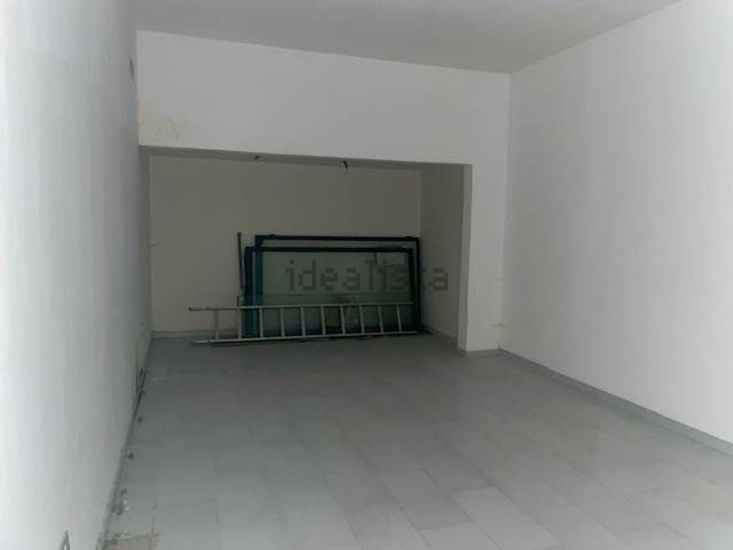 locale commerciale in affitto a Cosenza