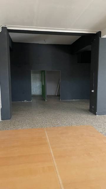 negozio in affitto a Cosenza in zona Panebianco