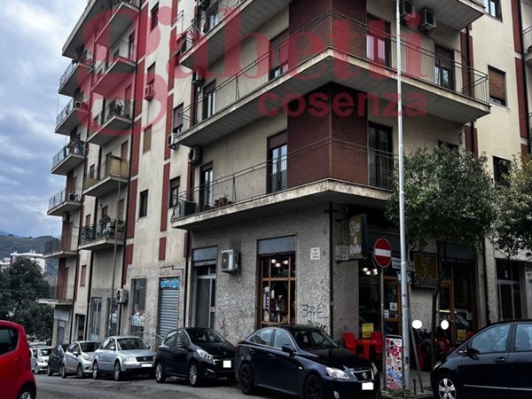 locale commerciale in affitto a Cosenza