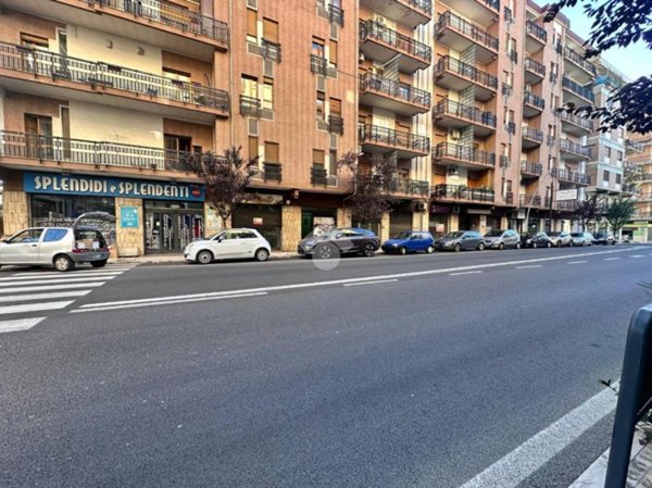 negozio in affitto a Cosenza in zona Cosenza Vecchia