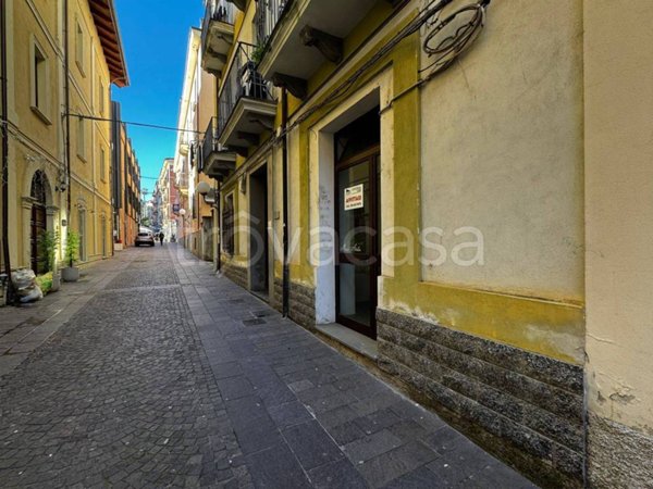 negozio in affitto a Cosenza in zona Cosenza Vecchia