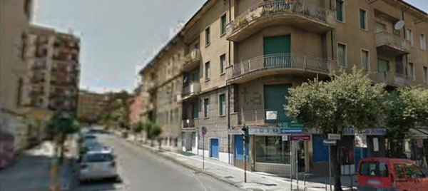 locale commerciale in affitto a Cosenza in zona Cosenza Vecchia