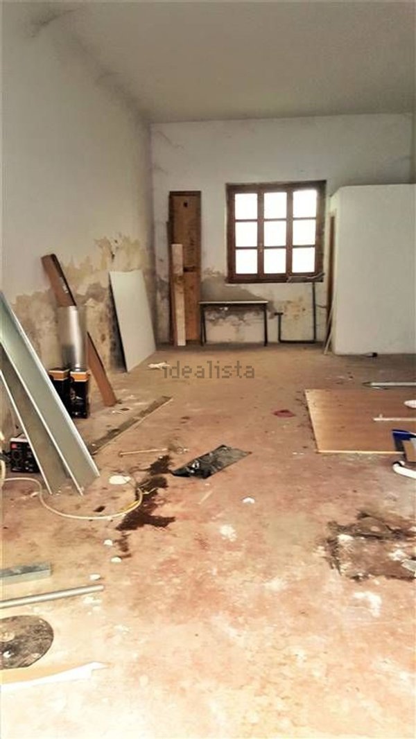 locale di sgombero in affitto a Cosenza in zona Cosenza Vecchia