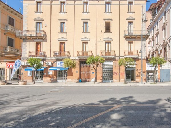 locale di sgombero in affitto a Cosenza in zona Cosenza Vecchia