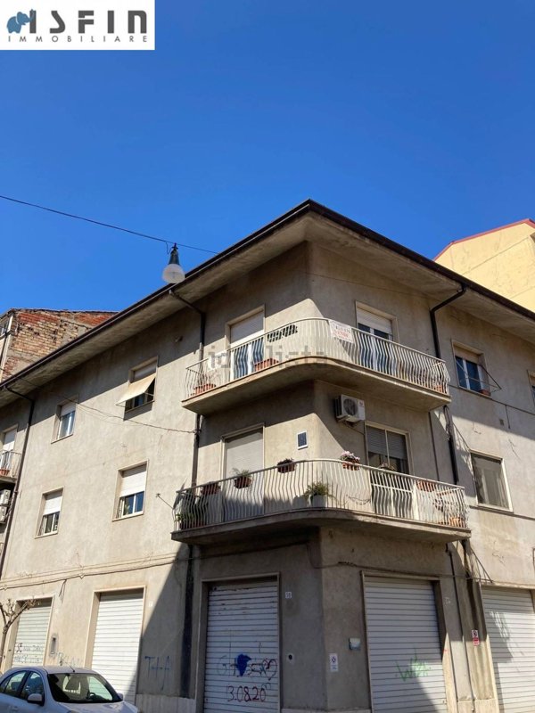 locale commerciale in affitto a Cosenza