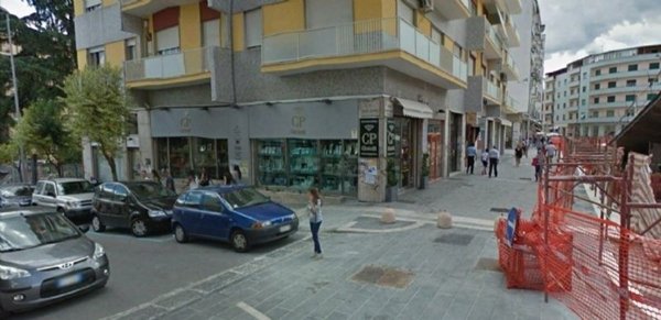 locale commerciale in affitto a Cosenza