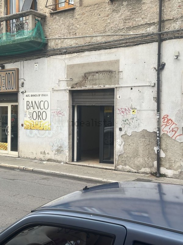 locale commerciale in affitto a Cosenza