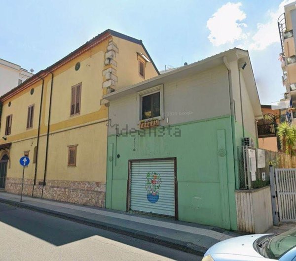 locale commerciale in affitto a Cosenza