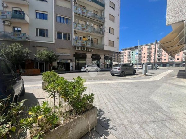 negozio in affitto a Cosenza