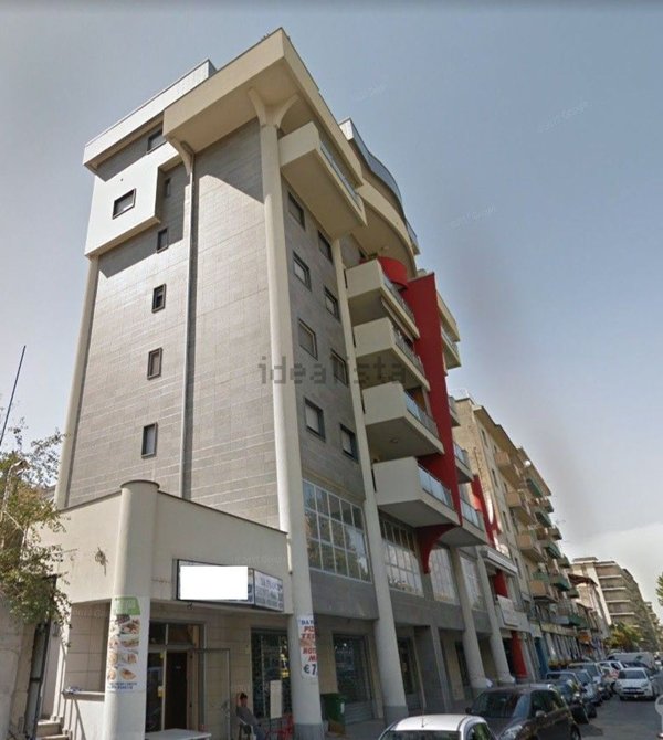 locale commerciale in affitto a Cosenza