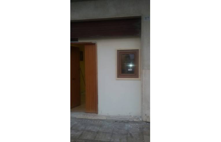 locale commerciale in affitto a Cosenza