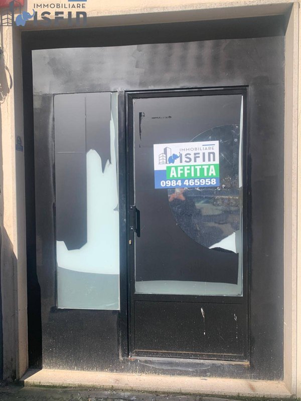 locale commerciale in affitto a Cosenza in zona Cosenza Vecchia
