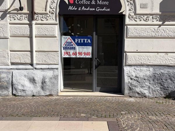 negozio in affitto a Cosenza