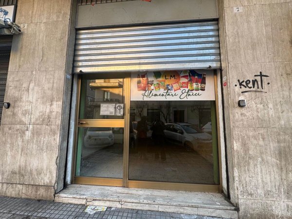 locale commerciale in affitto a Cosenza in zona Cosenza Vecchia