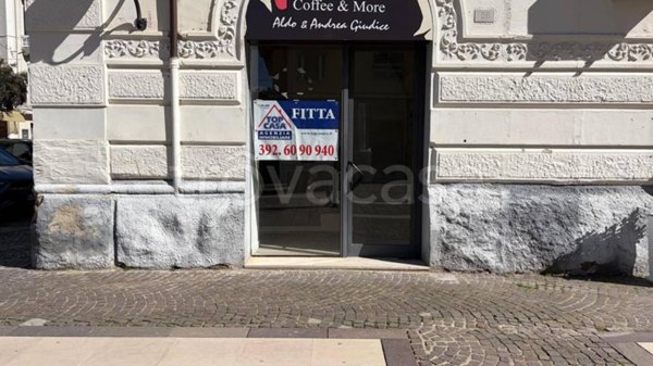 negozio in affitto a Cosenza in zona Cosenza Vecchia