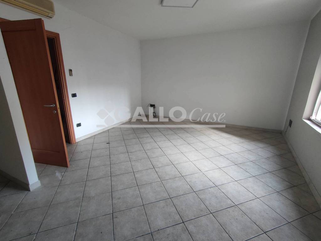 ufficio in affitto a Cosenza in zona Cosenza Vecchia