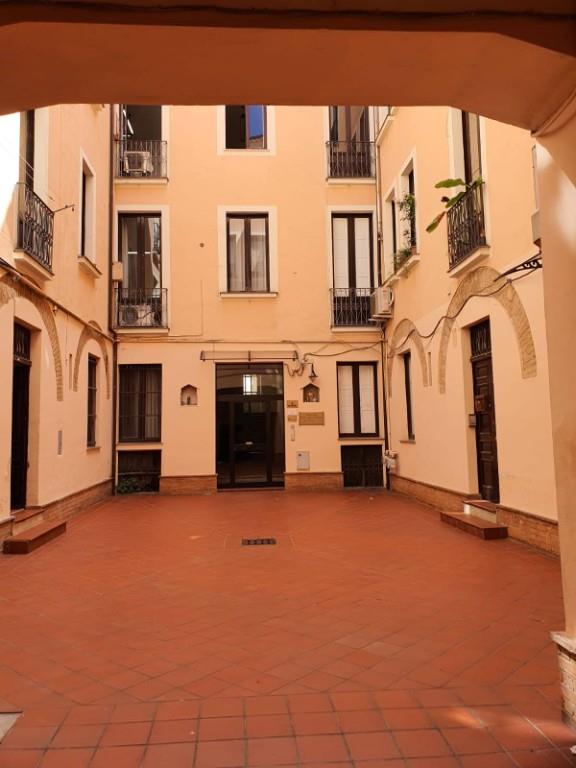 locale commerciale in affitto a Cosenza in zona Cosenza Vecchia