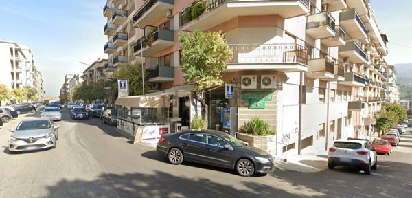 locale commerciale in affitto a Cosenza