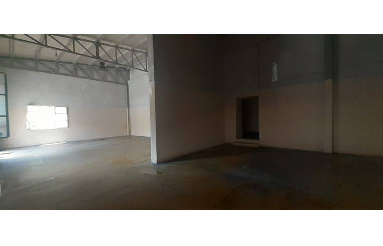 locale commerciale in affitto a Cosenza in zona Gergeri