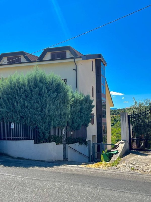 appartamento in affitto a Cosenza